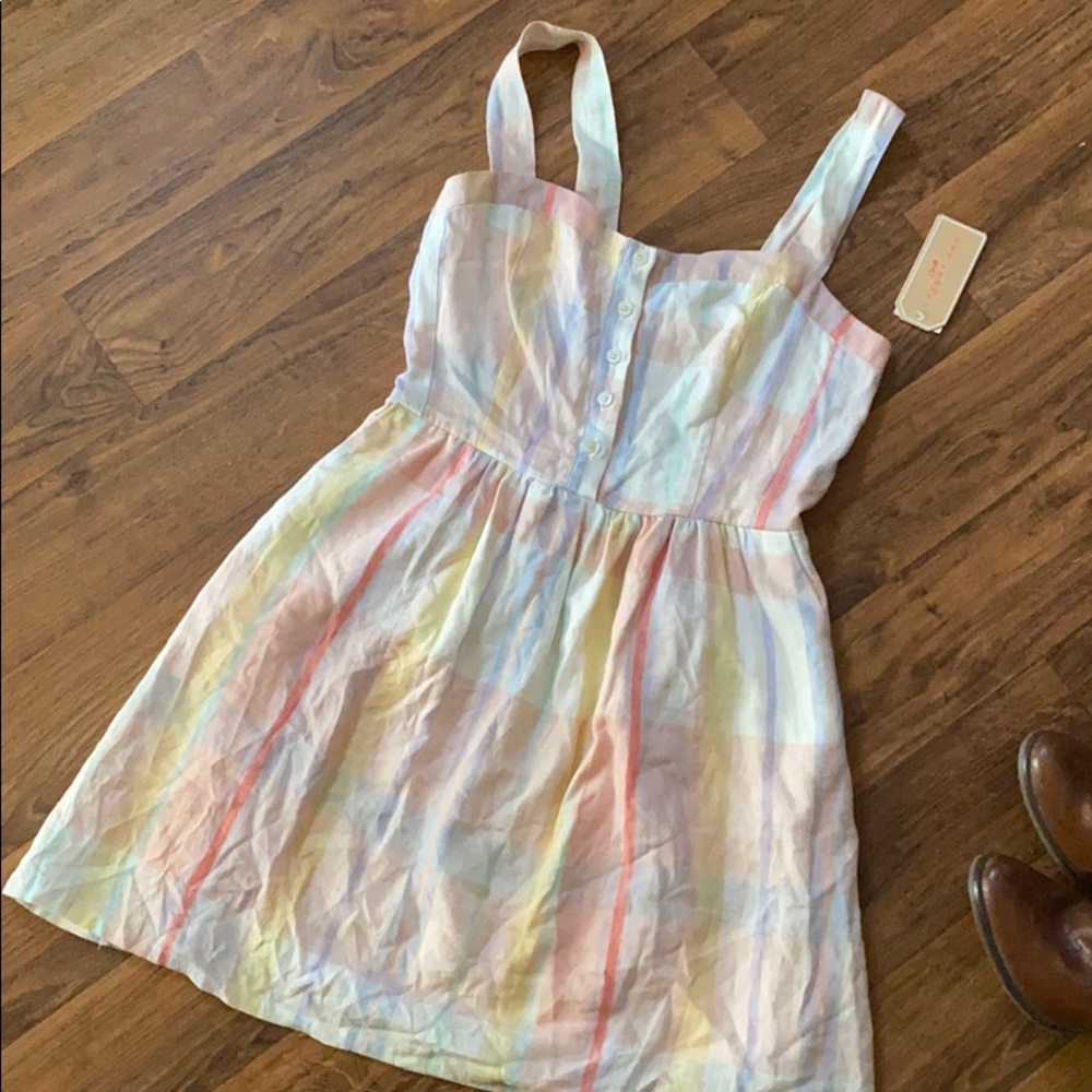 Women’s dress